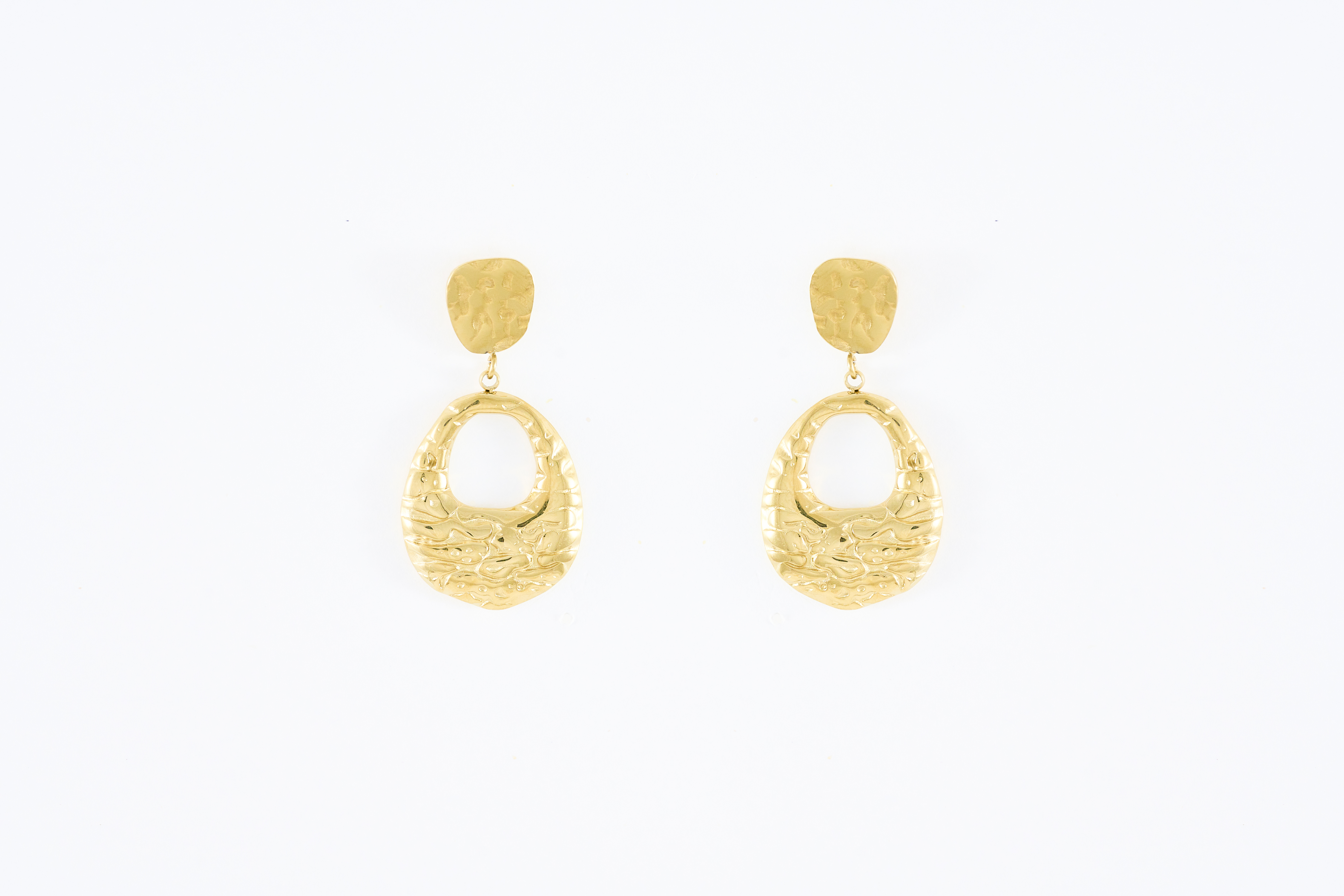 Gouden oorbellen met ronde en druppelvorm
